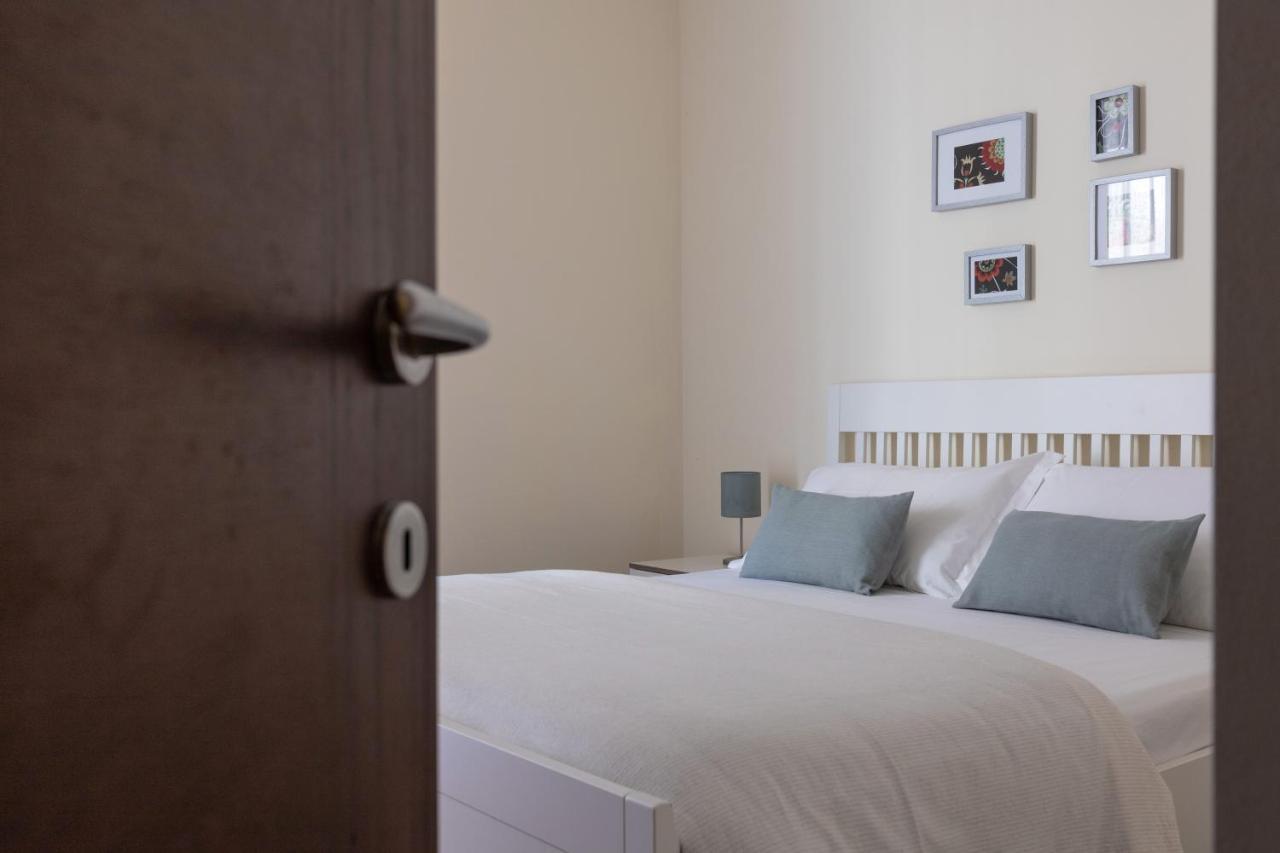 Relax Apartment Inn Катанія Екстер'єр фото